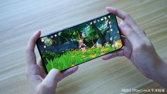 三擎助力!一加 13从日常到游戏都给力!(图4)
